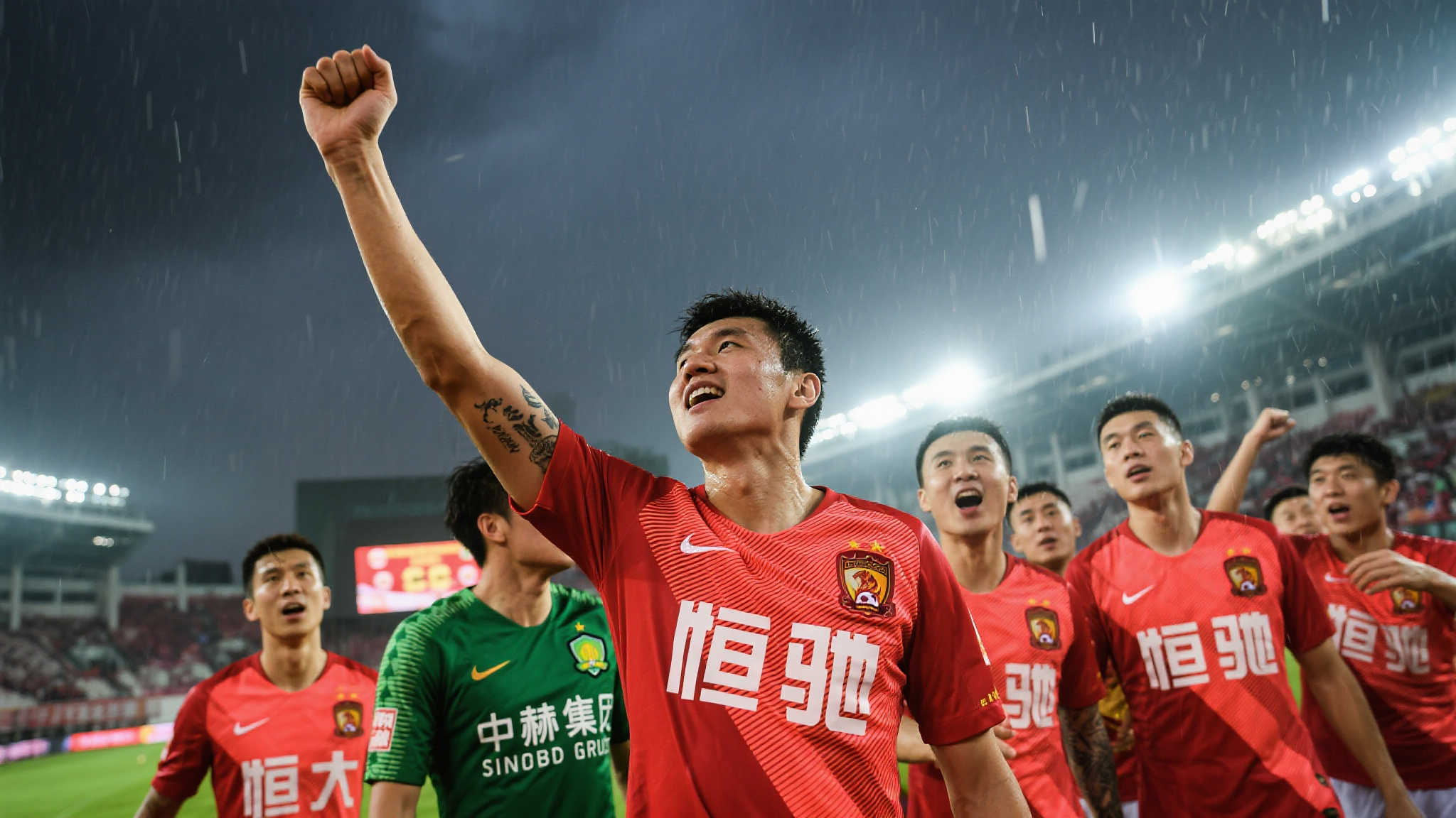 申花克服12年魔咒,德比战展现统治力攻陷海港主场 申花克服12年魔咒,德比战展现统治力攻陷海港主场